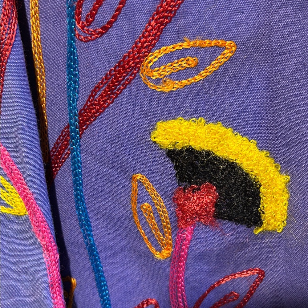 Alex Kim Floral Embroidered Jacket. Size Small - Picture 5 of 5